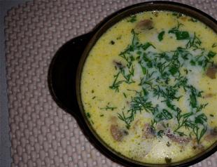 Сырный суп с курицей и грибами Куриный суп с сыром и грибами